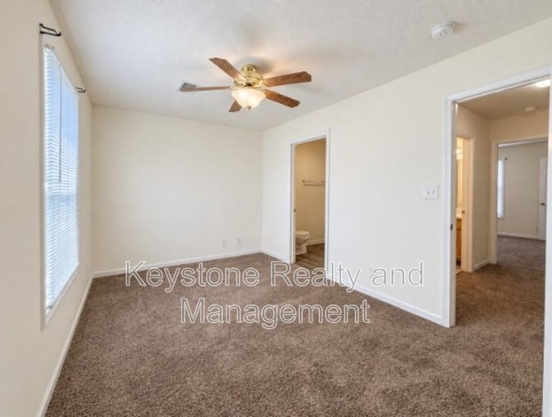 512 Peachers Ridge Rd #2B - Photo 5 of 13