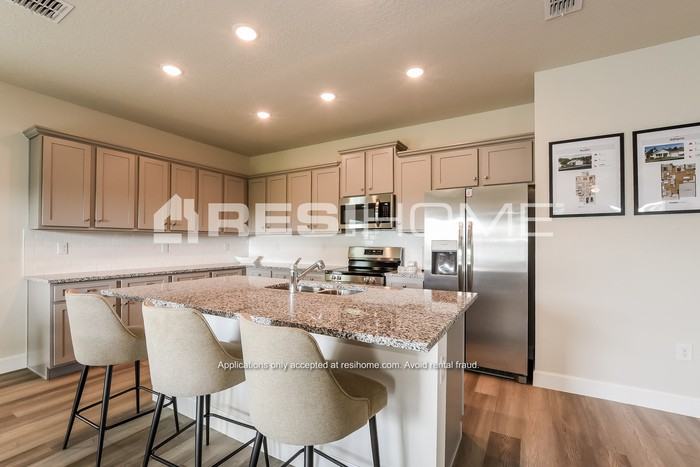 5268 Hartwood Loop - Photo 3 of 18