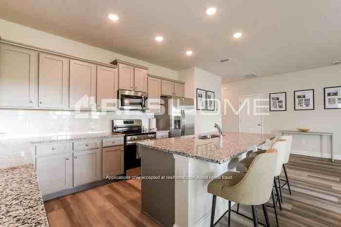 5268 Hartwood Loop - Photo 4 of 18