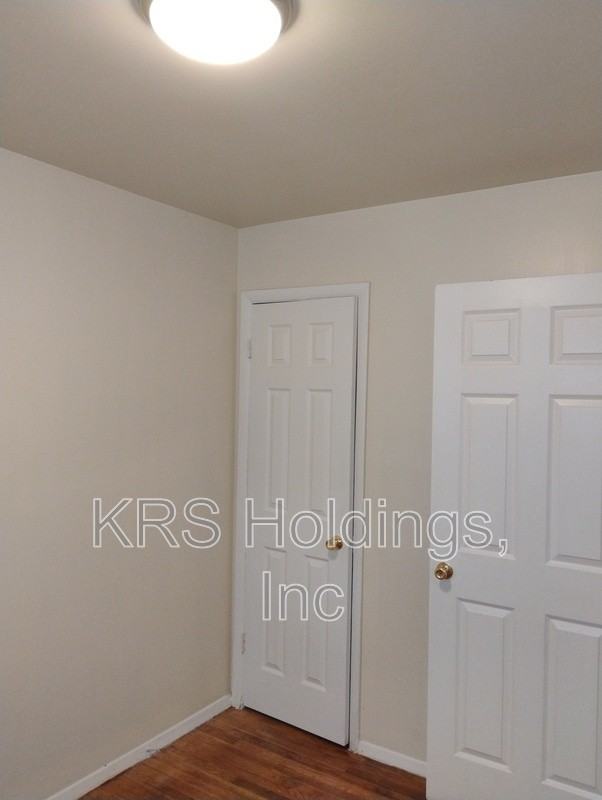 2202 Williamsburg Rd #3 - Photo 6 of 10