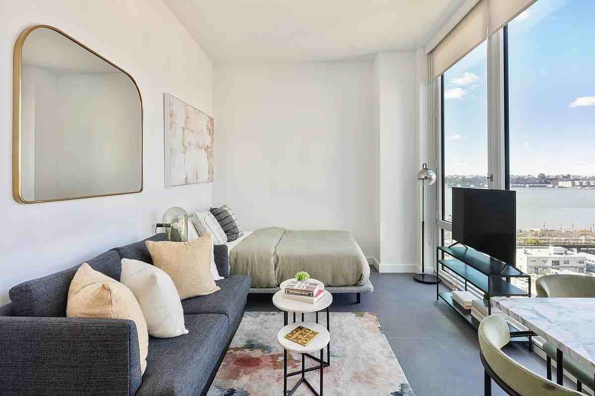 W 30th St #16H - Photo 2 of 20