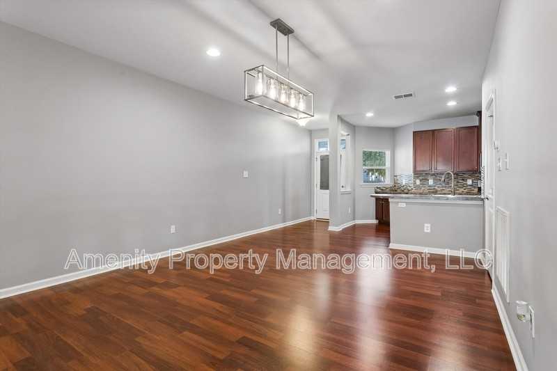 109 Bigler Dr - Photo 4 of 32