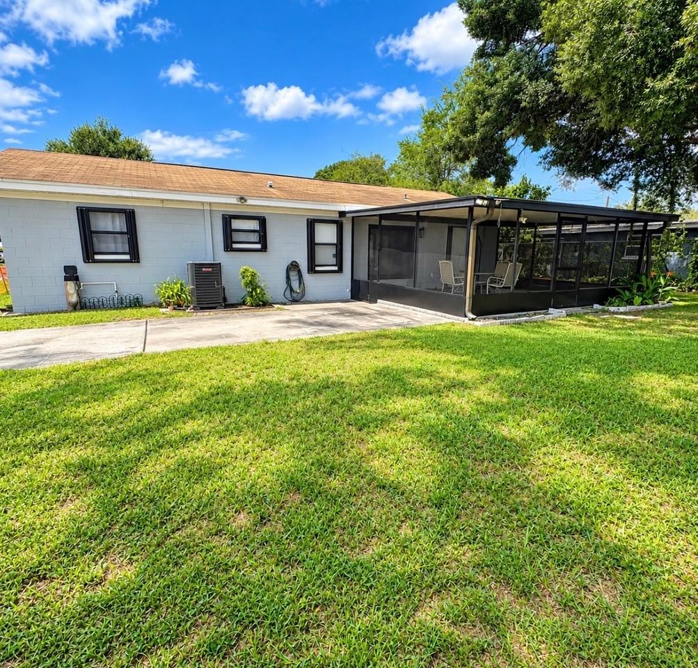 5212 S 84th St #NA - Photo 3 of 21