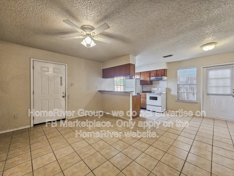 810 W Olmos Dr - Photo 3 of 18