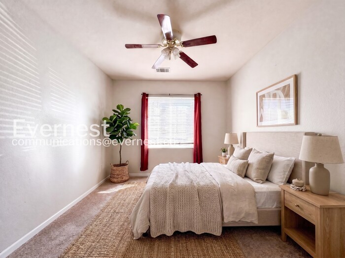 4054 S Carson St #102 - Photo 5 of 20