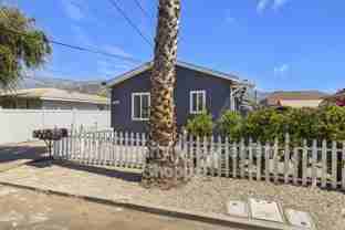 4822 8th St #D - Photo 1 of 1