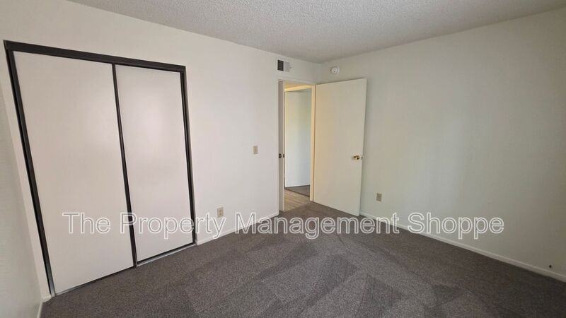 234 S Steckel Dr #6 - Photo 6 of 15