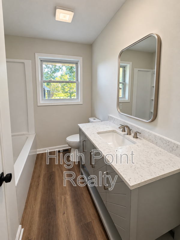 61 Rains Ave - Photo 7 of 22