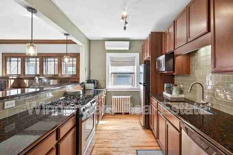 3542 Emerson Ave S #3542 - Photo 3 of 12