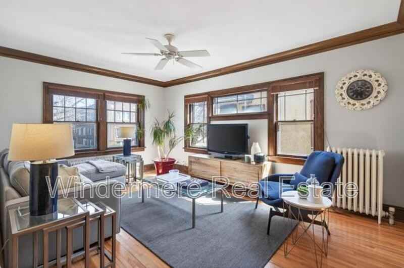 3542 Emerson Ave S #3542 - Photo 6 of 12