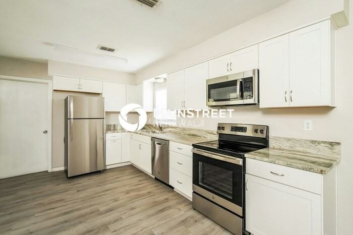 5313 Alpha Dr - Photo 6 of 14