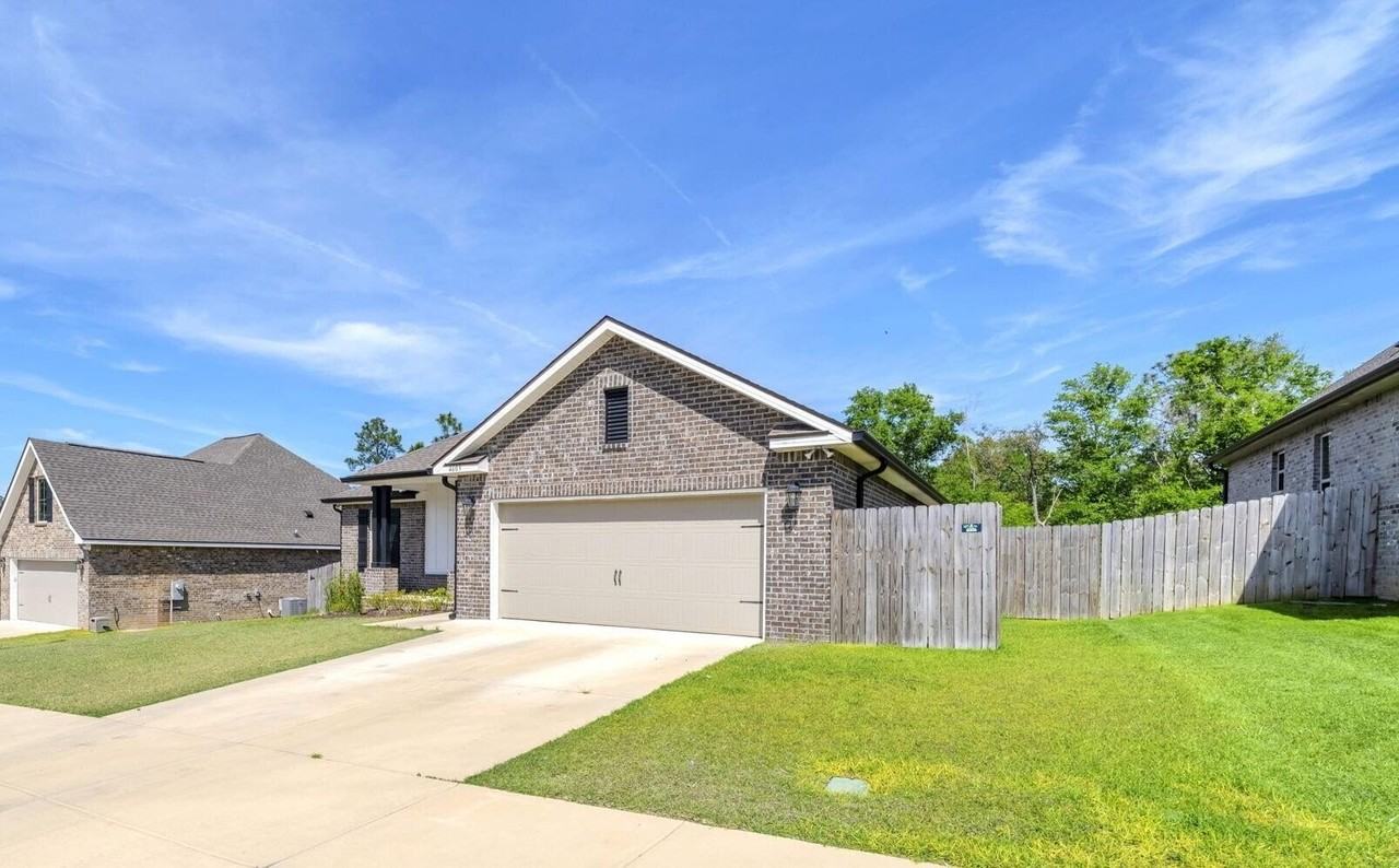 4603 Jayhawk Dr - Photo 2 of 41