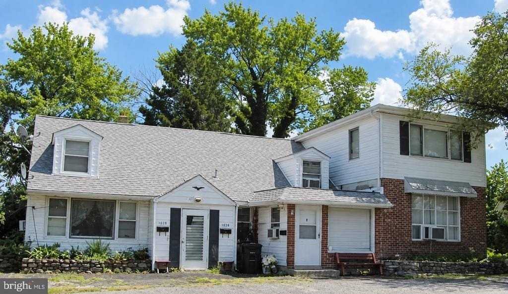 1028 Mantua Pike