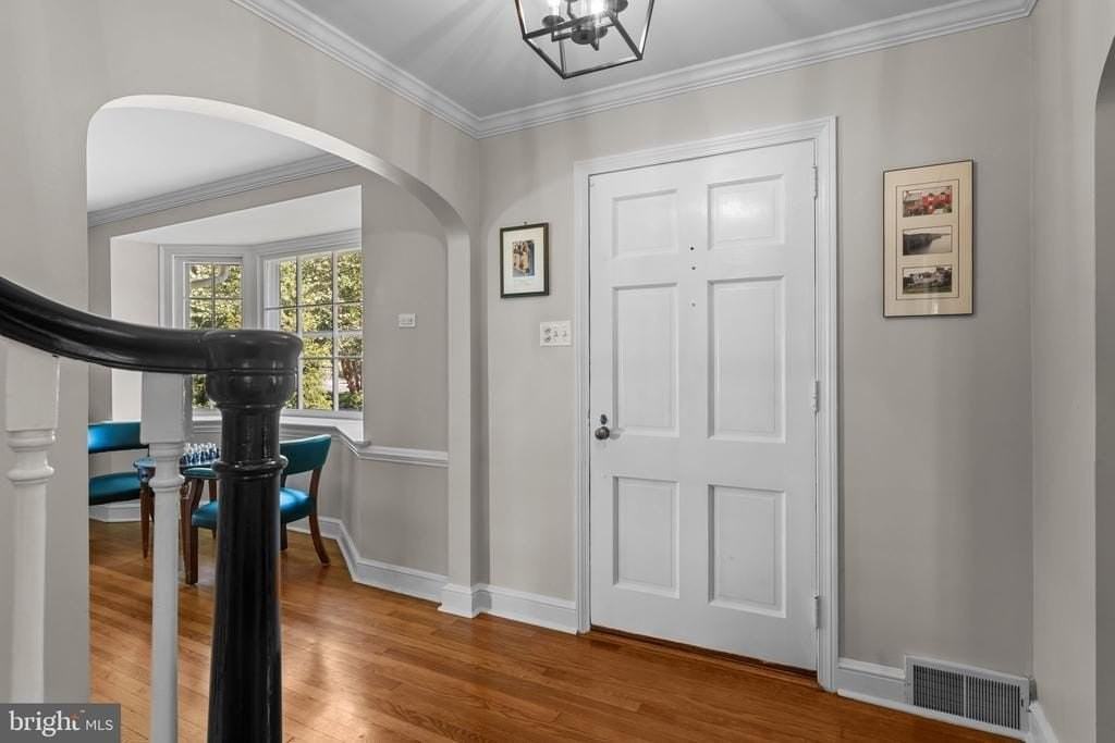 507 Meadowbrook Cir - Photo 4 of 46