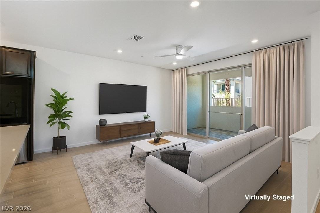 11446 Ethereal Landing Ave - Photo 4 of 29