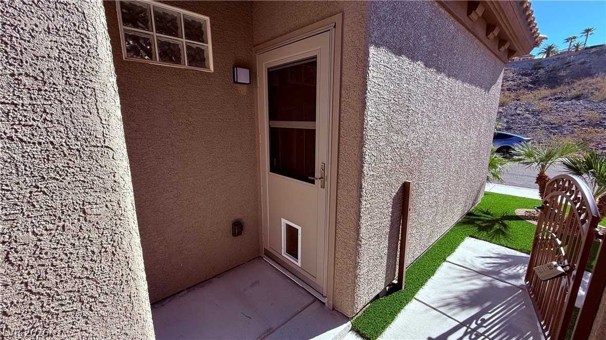 3065 Olivia Heights Ave - Photo 5 of 39