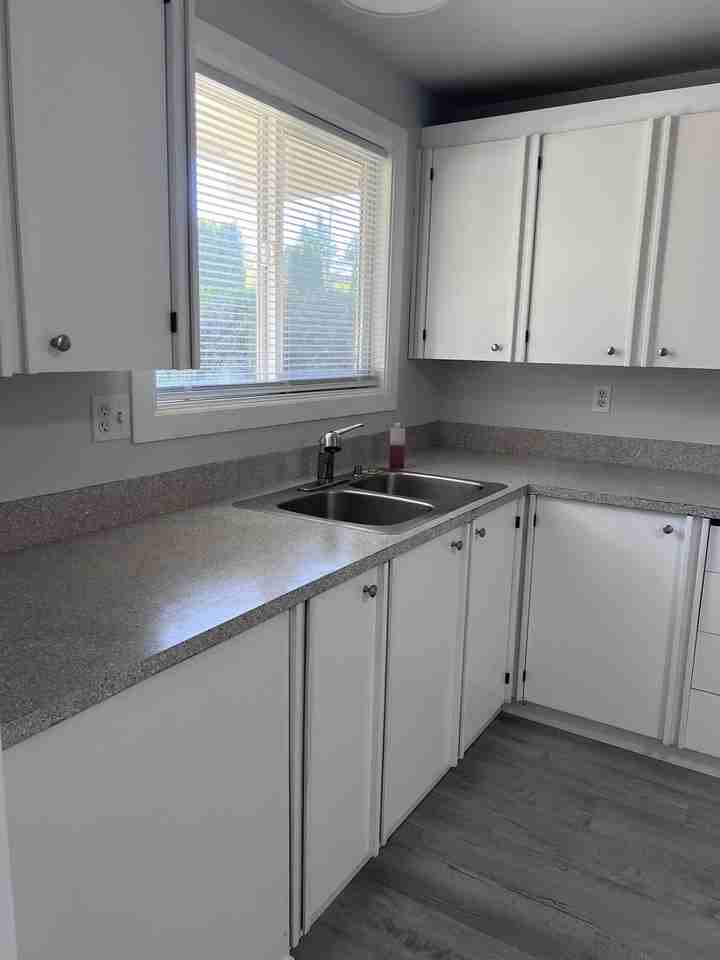 12815 Valley Ave E #2 - Photo 7 of 9