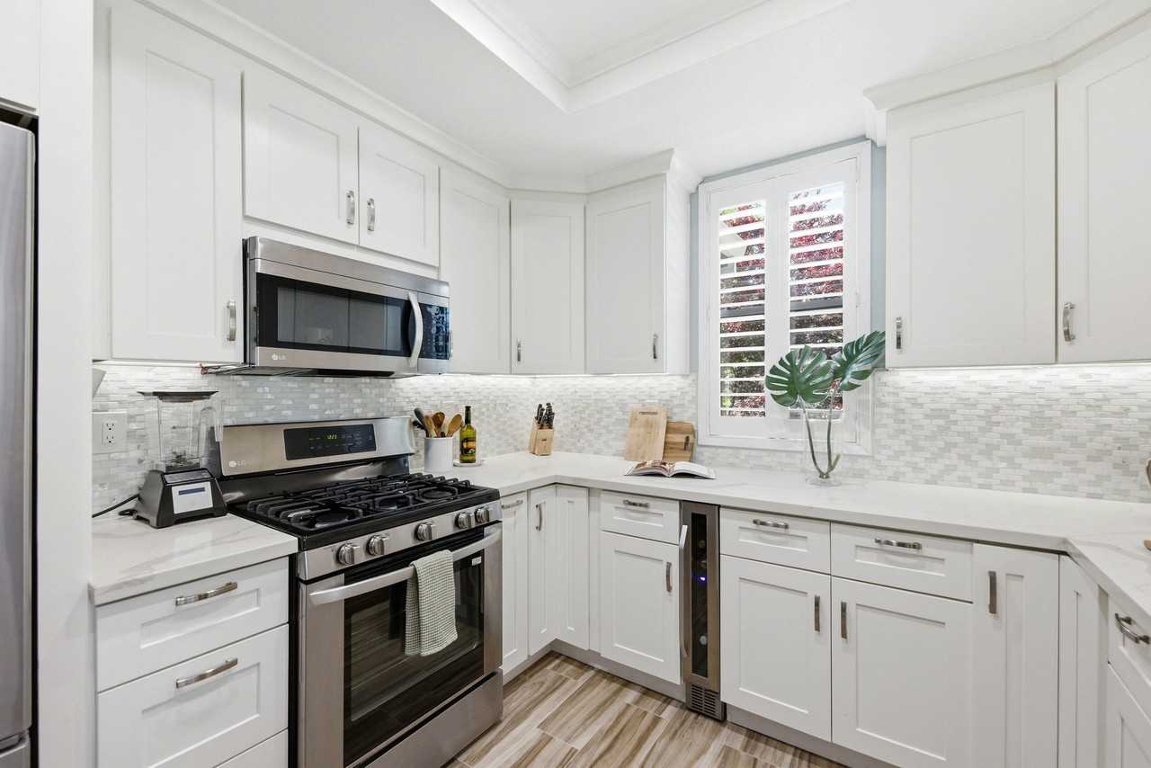 665 Cherry Ave - Photo 7 of 25