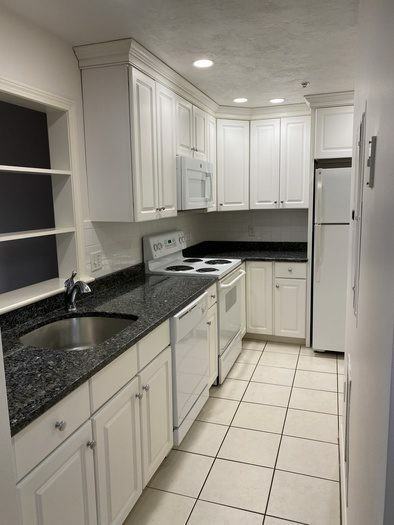 16 Brooks Park #8 - Photo 2 of 6