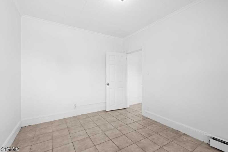 497 Crooks Ave #5 - Photo 6 of 9