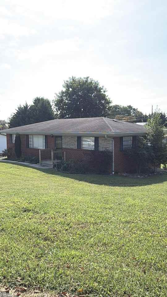 354 Belle Meade Cir - Photo 2 of 31