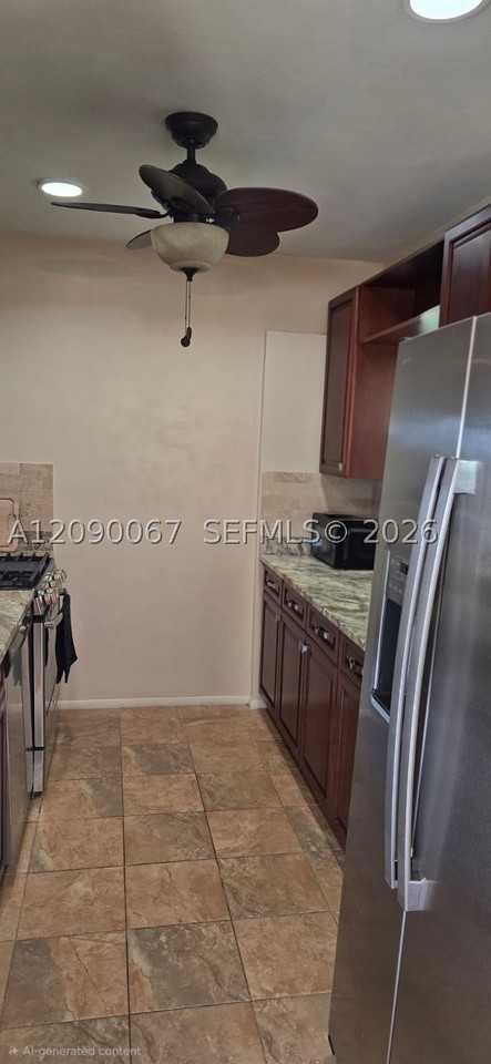 1002 W Broome St #1 - Photo 5 of 24