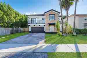 featured image of 16350 Sw 50th Ter