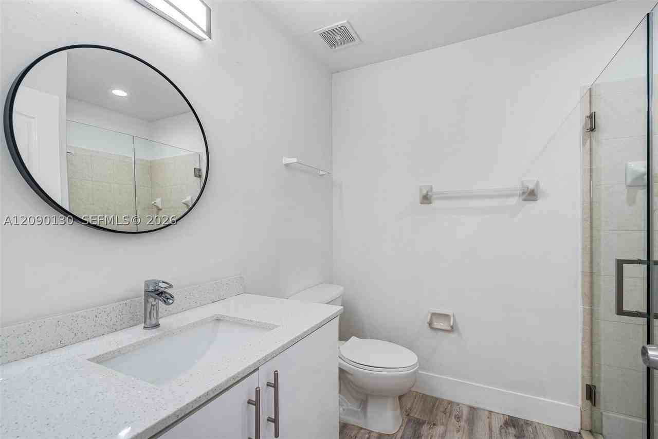 16350 Sw 50th Ter - Photo 4 of 33
