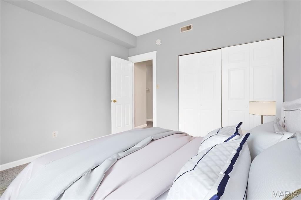 5803 Waterman Blvd #3W - Photo 4 of 25