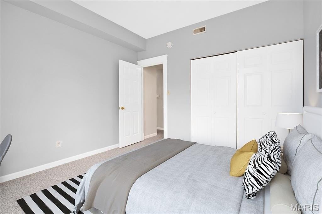 5803 Waterman Blvd #3W - Photo 5 of 25