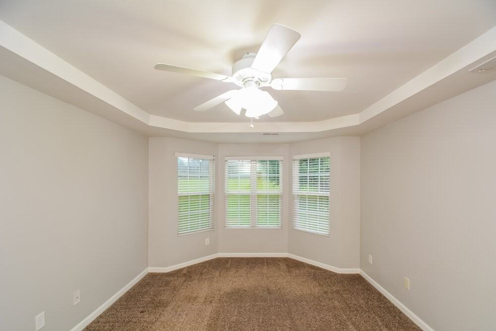 923 Red Oak Tree Dr - Photo 6 of 17