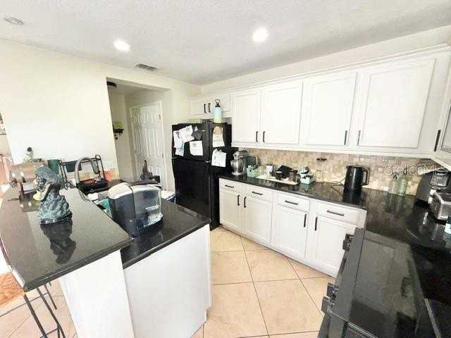 2438 Hassonite St - Photo 5 of 15