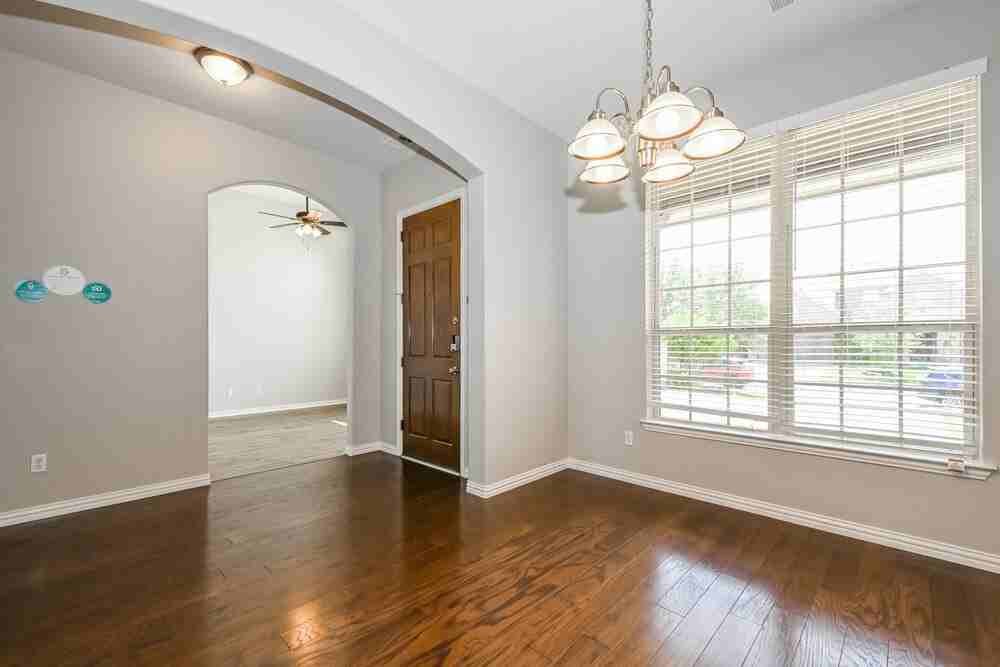 1224 Wedgewood Dr - Photo 5 of 16