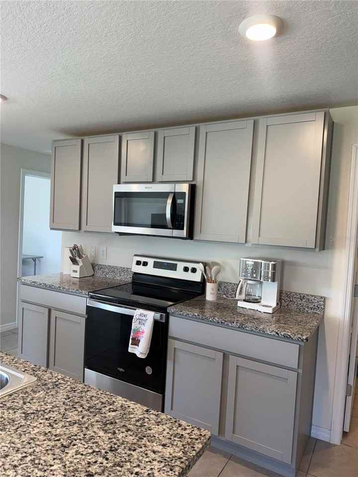 2907 Rock Sound St - Photo 2 of 27