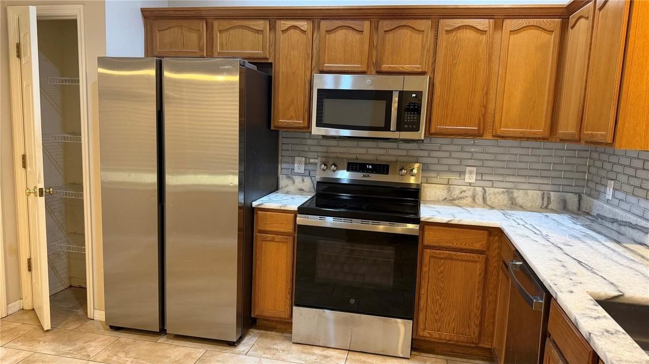 4135 Bismarck Palm Dr - Photo 7 of 45