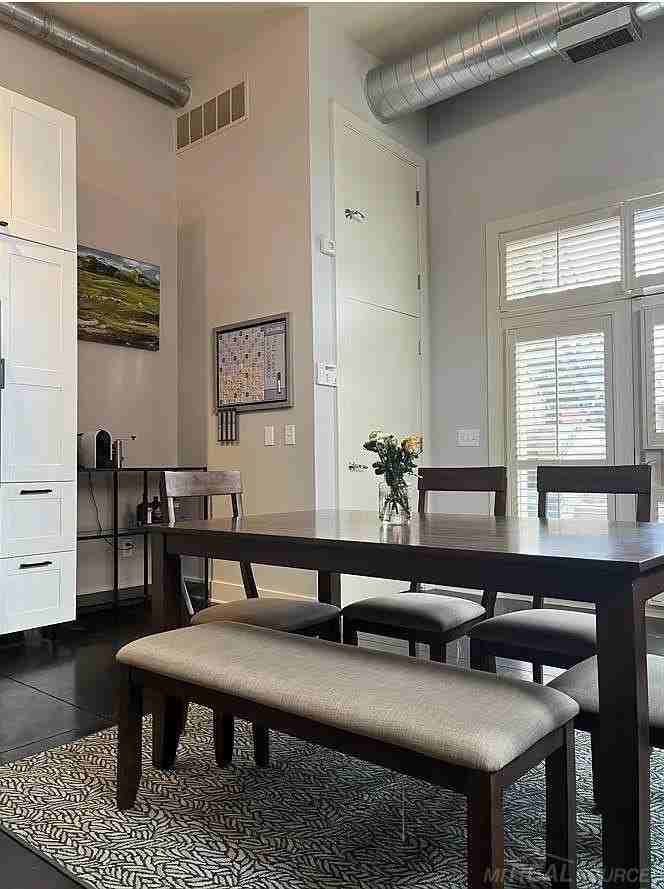 672 W 11 Mile Rd - Photo 3 of 24