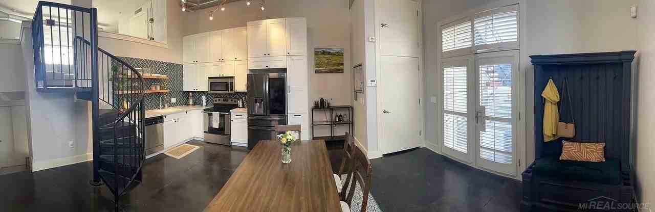 672 W 11 Mile Rd - Photo 4 of 24