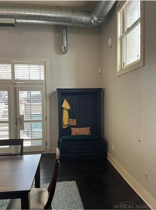 672 W 11 Mile Rd - Photo 5 of 24