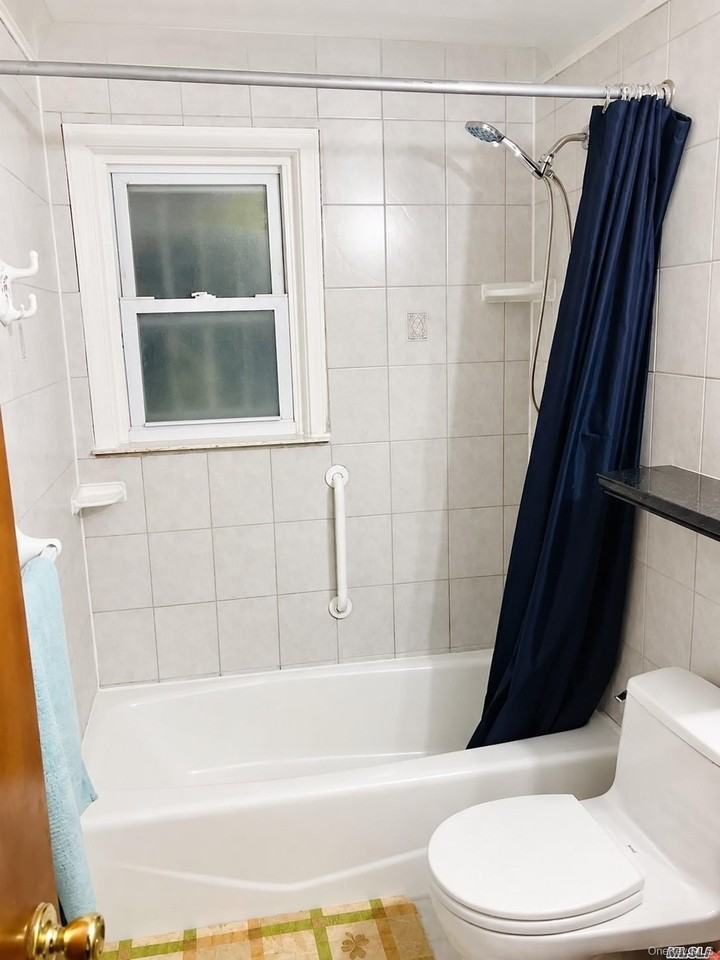 3508 153rd St #1F - Photo 5 of 8