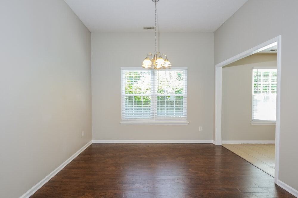 9231 Ratcliff Ct - Photo 6 of 17