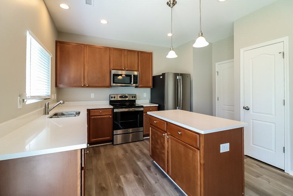 283 Rowan Dr - Photo 7 of 17