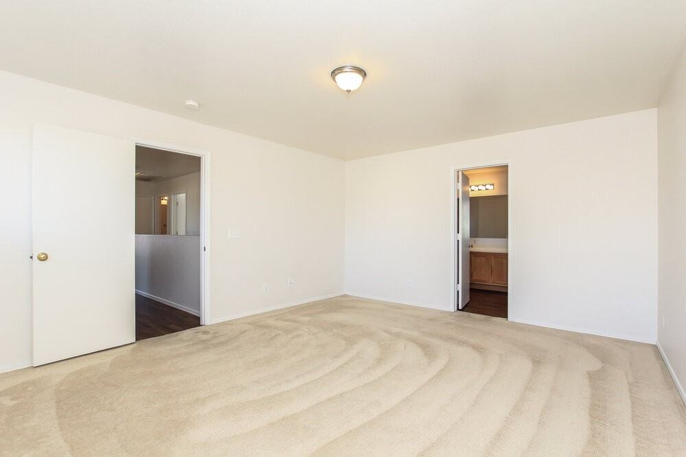 16005 W Morning Glory St - Photo 5 of 14
