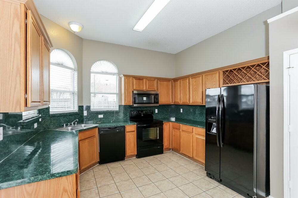 1322 Riverview Ln - Photo 7 of 16