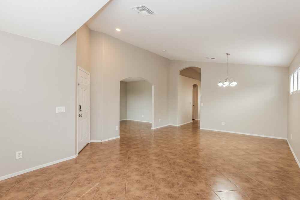 1128 W 20th Ave - Photo 3 of 16