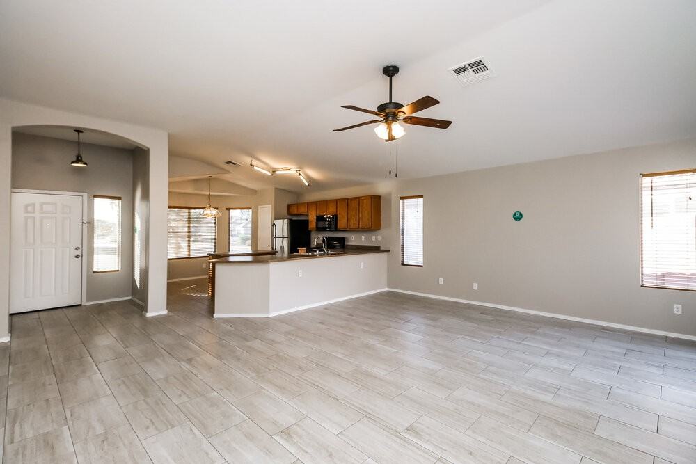 1355 S 80th St - Photo 5 of 16