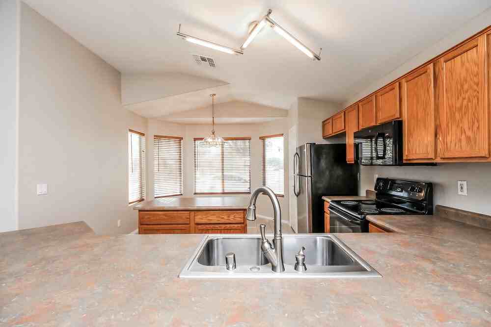 1355 S 80th St - Photo 7 of 16