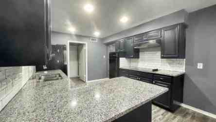 2314 Garden Park Ct - Photo 4 of 22