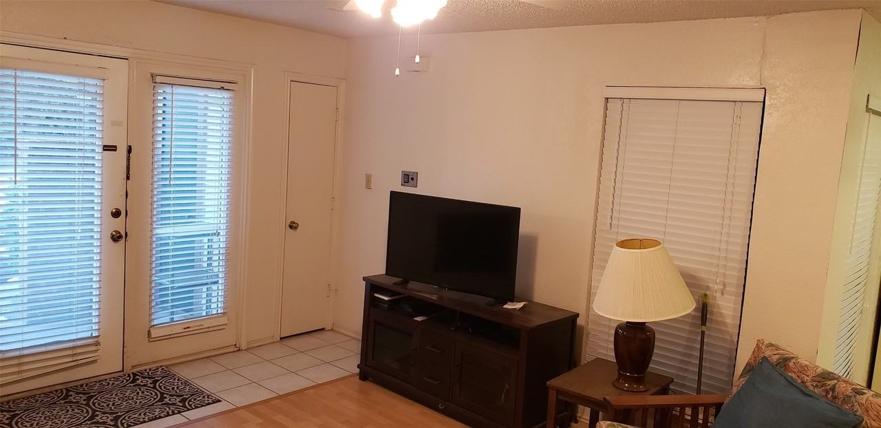 2301 Balsam Dr #M103 - Photo 3 of 34