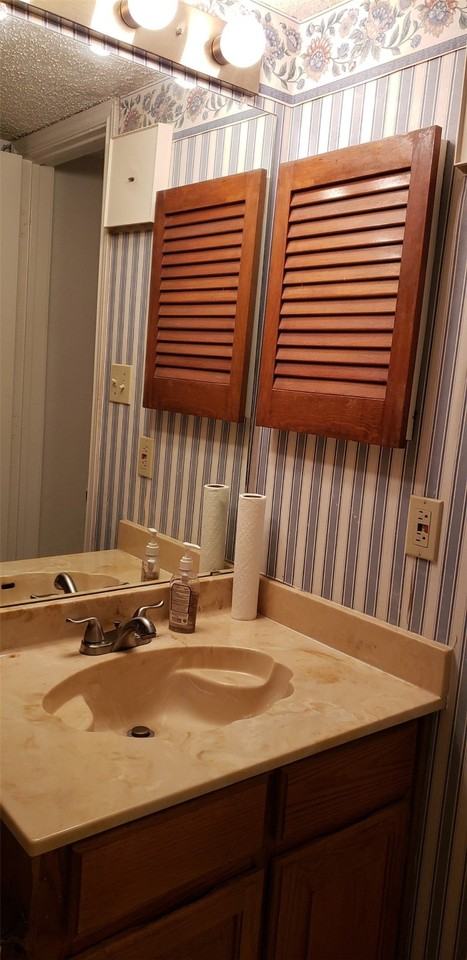 2301 Balsam Dr #M103 - Photo 6 of 34