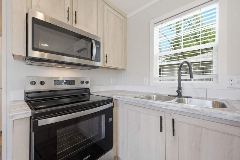 54 Chestnut Path Ln - Photo 7 of 13